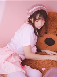 粉色公主系可爱小萝莉